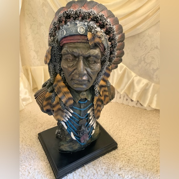 YOUNGS INC. VINTAGE INDIAN CHIEF &. BUST FIGURINE - Picture 7 of 9